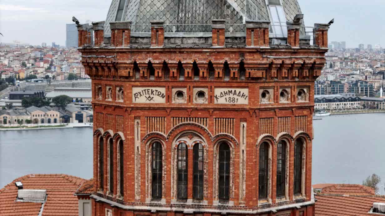 571 yıllık Fener Rum Okulu güçlendirme maliyetini karşılayamadı, yeni bina arıyor