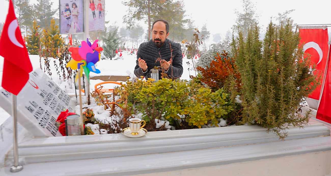 Depremde eşi ve 2 çocuğunu kaybeden baba: "Bir acının bekçisi oldum, varken kıymet bilin"