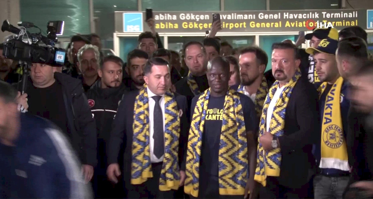 Fenerbahçe’nin yeni transferi N’Golo Kante, İstanbul’da