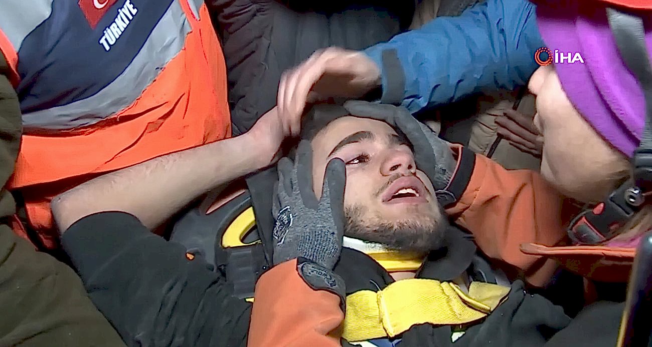 Asrın felaketinde idrarını içerek hayatta kalmıştı: Aradan geçen 3 yıla rağmen hala o günleri unutamıyor