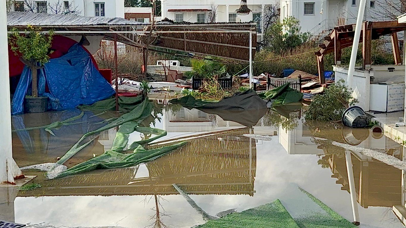 Bodrum'da selin tablosu gün ağarınca ortaya çıktı