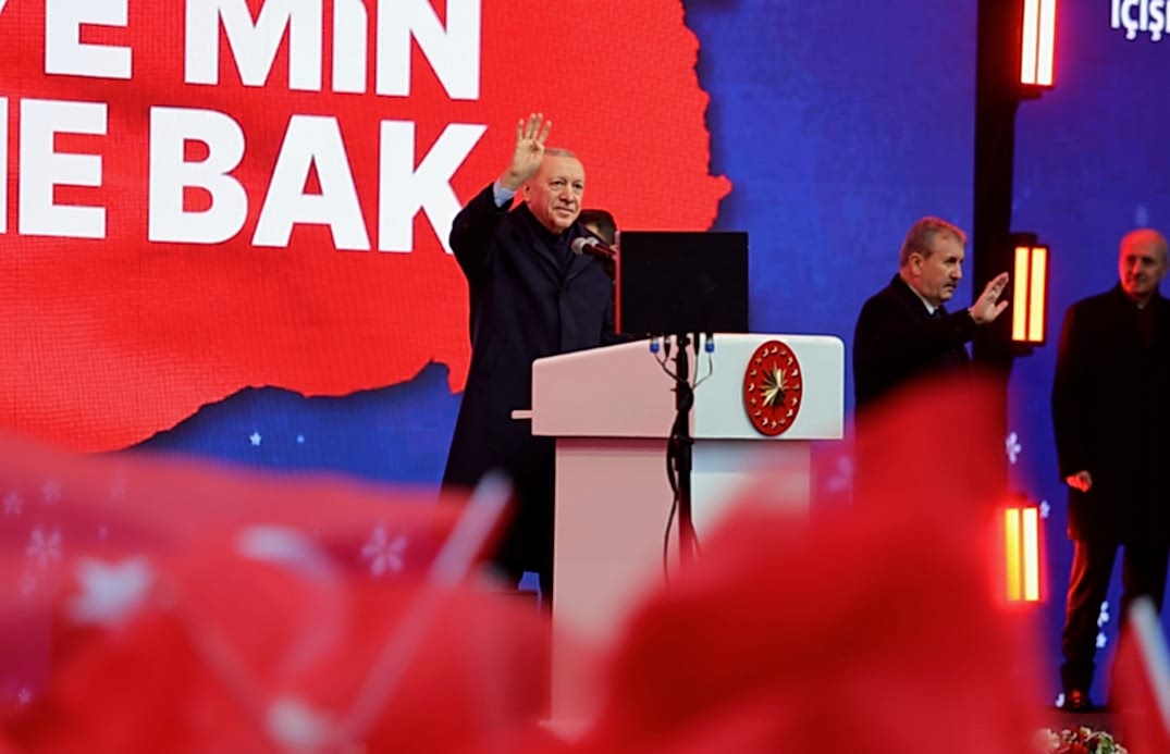 Erdoğan: "İktidarımızın ve ittifakımızın enkaz altında kalmasını bekleyenler büyük bir hayal kırıklığına uğradı"