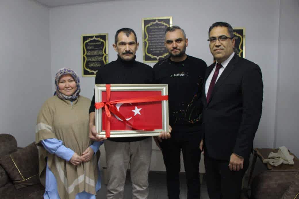 Hayatlar kurtarıp yeni evini depremzede aileye açan maden işçisi: "Felaket olsa yine yardıma koşarım"