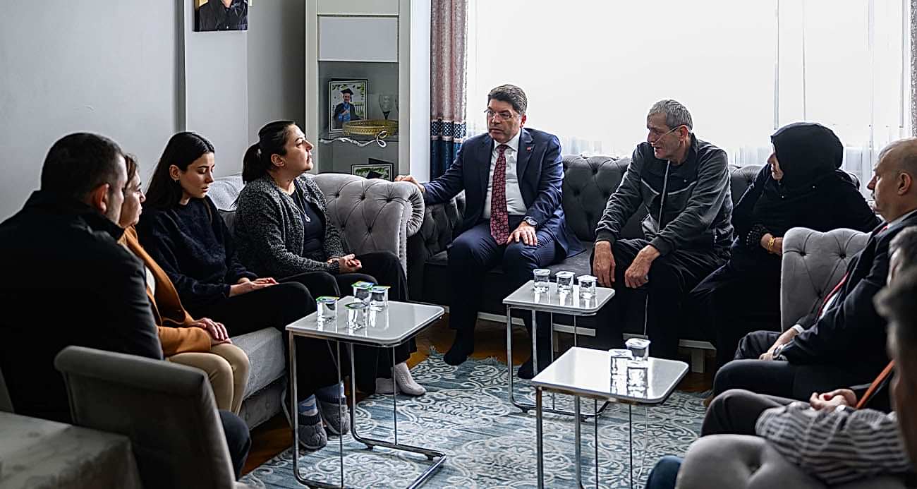 Adalet Bakanı Tunç, Atlas Çağlayan’ın ailesini ziyaret etti