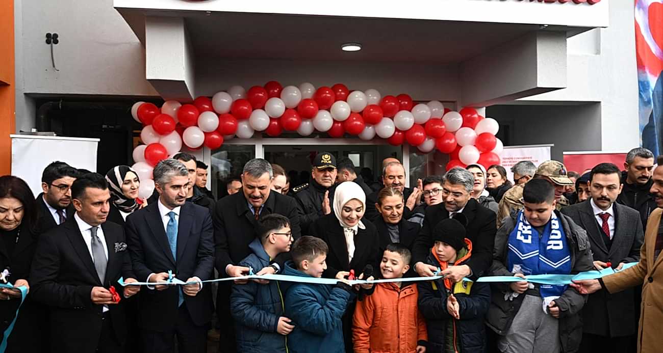 Bakan Göktaş, Erzurum’da Engelli Aktif Yaşam Merkezi’nin açılışını yaptı