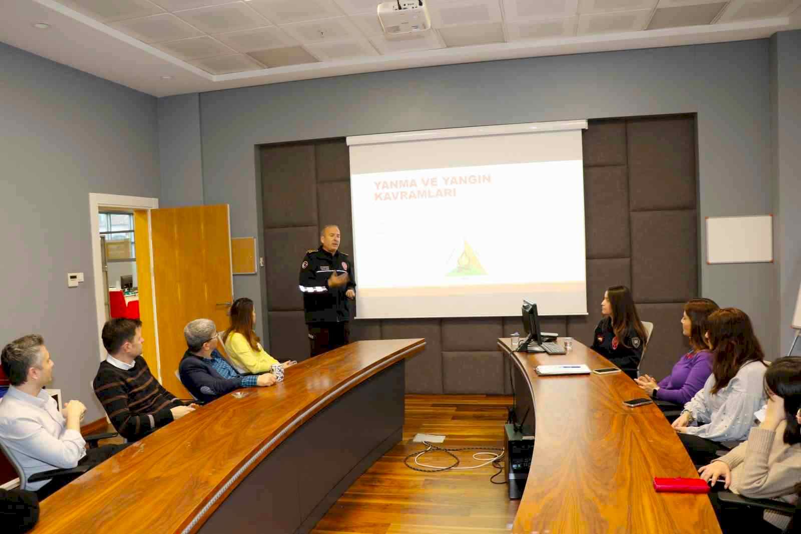 AYTO personeline temel yangın eğitimi verildi